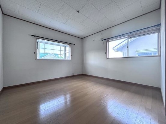 detached 兵庫県宝塚市泉町24-13 ジャルダン宝塚六番館　201号室