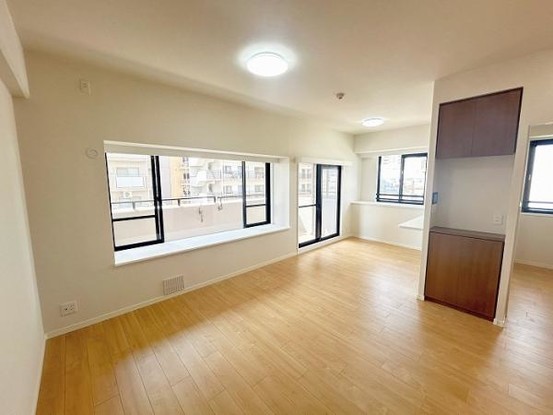 apartment 兵庫県宝塚市泉町24-13 ジャルダン宝塚六番館　201号室