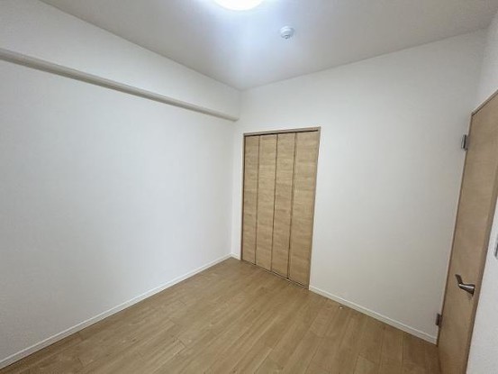 apartment 兵庫県宝塚市泉町24-13 ジャルダン宝塚六番館　201号室