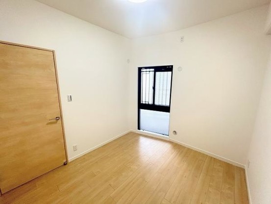 apartment 兵庫県宝塚市泉町24-13 ジャルダン宝塚六番館　201号室