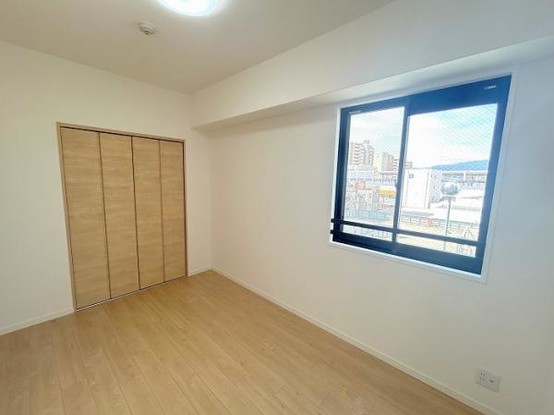 apartment 兵庫県宝塚市泉町24-13 ジャルダン宝塚六番館　201号室