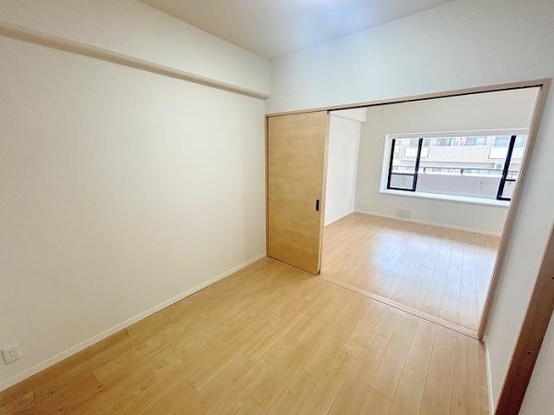 apartment 兵庫県宝塚市泉町24-13 ジャルダン宝塚六番館　201号室