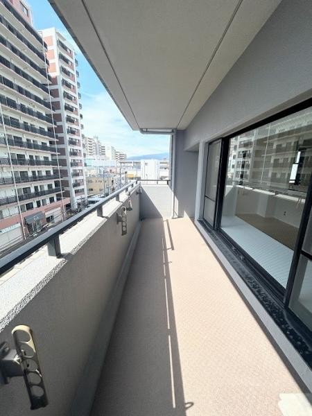 apartment 兵庫県宝塚市泉町24-13 ジャルダン宝塚六番館　201号室