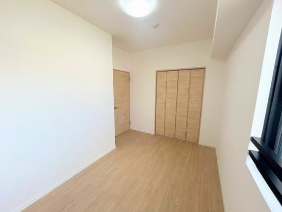 apartment 兵庫県宝塚市泉町24-13 ジャルダン宝塚六番館　201号室