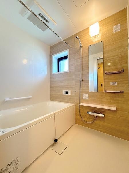 apartment 兵庫県宝塚市泉町24-13 ジャルダン宝塚六番館　201号室