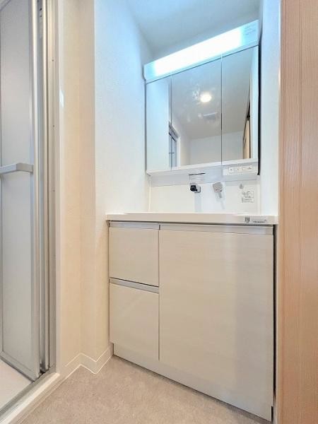 apartment 兵庫県宝塚市泉町24-13 ジャルダン宝塚六番館　201号室