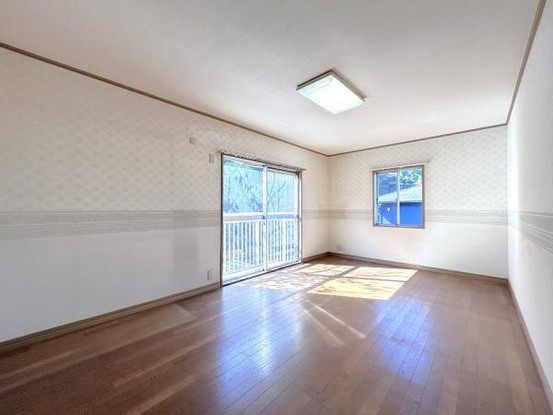 detached 兵庫県宝塚市泉町24-13 ジャルダン宝塚六番館　201号室