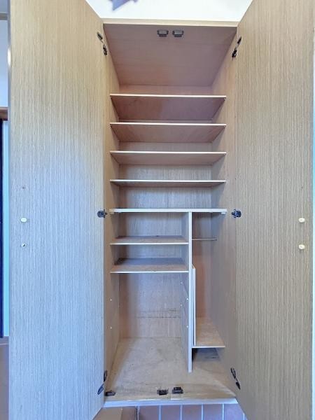 detached 兵庫県宝塚市泉町24-13 ジャルダン宝塚六番館　201号室