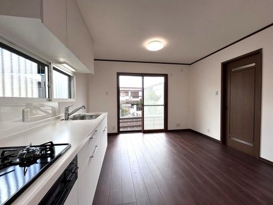 detached 兵庫県宝塚市泉町24-13 ジャルダン宝塚六番館　201号室