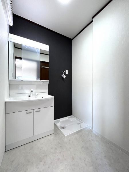 detached 兵庫県宝塚市泉町24-13 ジャルダン宝塚六番館　201号室