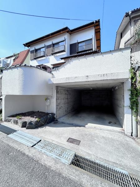 detached 兵庫県宝塚市泉町24-13 ジャルダン宝塚六番館　201号室