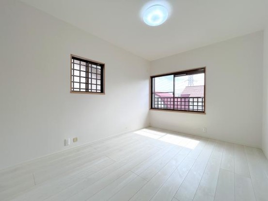 detached 兵庫県宝塚市泉町24-13 ジャルダン宝塚六番館　201号室