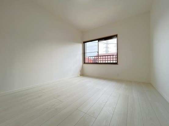 detached 兵庫県宝塚市泉町24-13 ジャルダン宝塚六番館　201号室