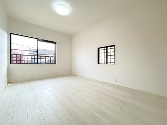 detached 兵庫県宝塚市泉町24-13 ジャルダン宝塚六番館　201号室