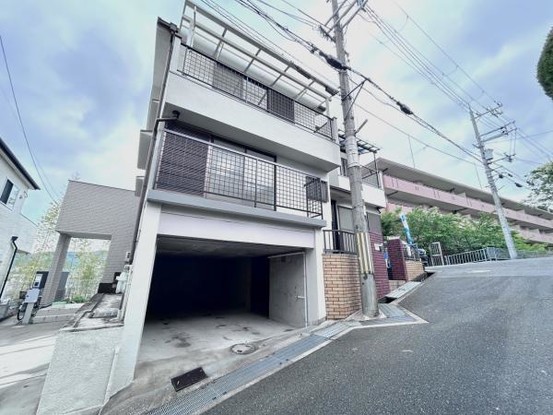 detached 兵庫県宝塚市泉町24-13 ジャルダン宝塚六番館　201号室