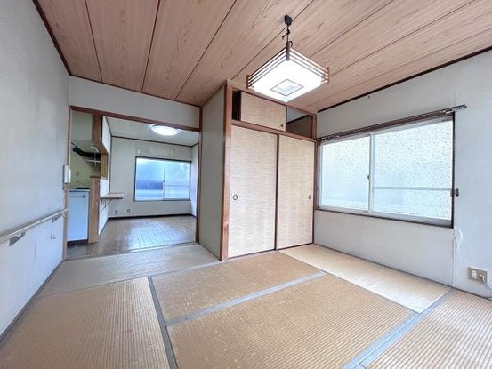 detached 兵庫県宝塚市泉町24-13 ジャルダン宝塚六番館　201号室
