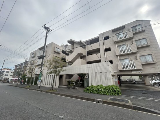 apartment 千葉県市川市福栄１丁目
地図を見る