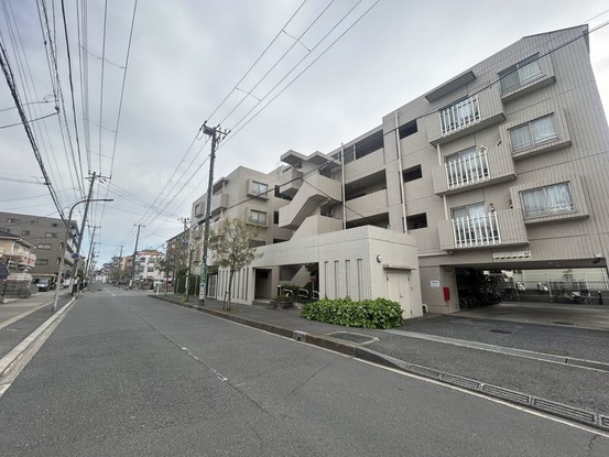 apartment 千葉県市川市福栄１丁目
地図を見る