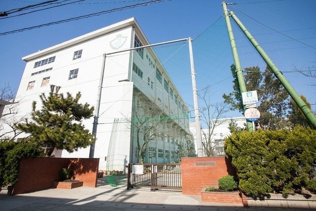 apartment 東京都江戸川区南小岩５丁目21-4