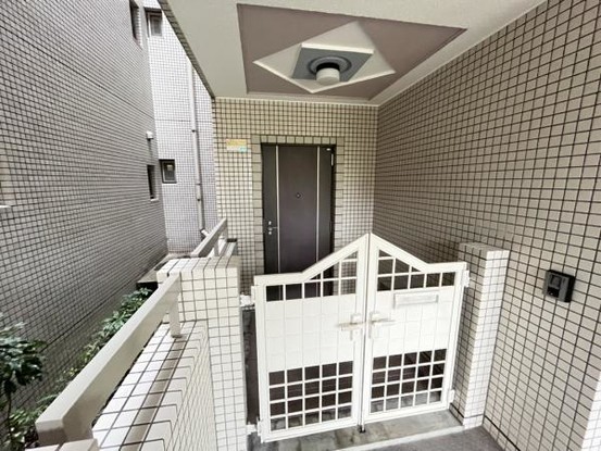 apartment 京都府京都市伏見区淀木津町235番地4