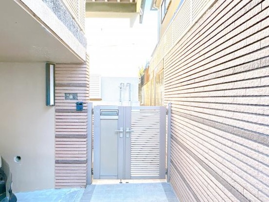 townhouse 京都府京都市伏見区淀木津町235番地4