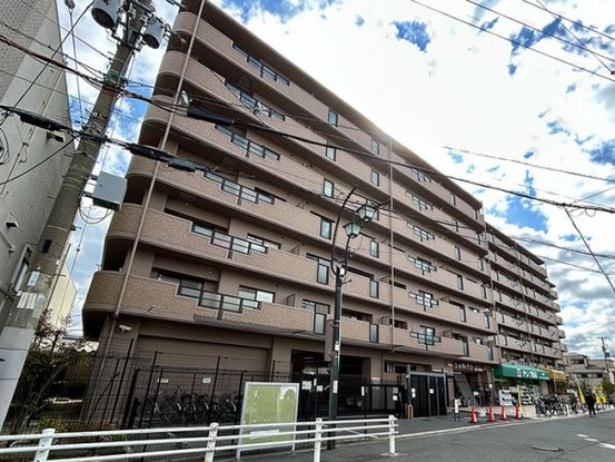 apartment 大阪府東大阪市岩田町３丁目
地図を見る