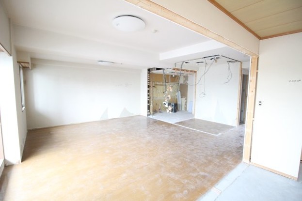 apartment 神奈川県横須賀市若松町２丁目4 横浜銀行横須賀支店ビル1F
