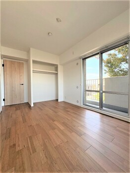 apartment 埼玉県八潮市大瀬１丁目2-11 カーサヴェルデ八潮1F