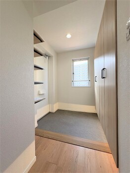 apartment 埼玉県八潮市大瀬１丁目2-11 カーサヴェルデ八潮1F