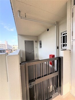 apartment 埼玉県八潮市大瀬１丁目2-11 カーサヴェルデ八潮1F