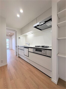 apartment 埼玉県八潮市大瀬１丁目2-11 カーサヴェルデ八潮1F