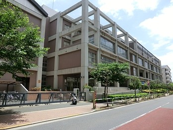 apartment 埼玉県八潮市大瀬１丁目2-11 カーサヴェルデ八潮1F
