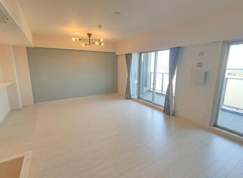 apartment 埼玉県八潮市大瀬１丁目2-11 カーサヴェルデ八潮1F