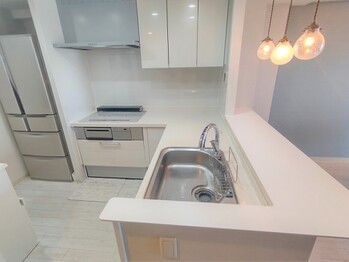 apartment 埼玉県八潮市大瀬１丁目2-11 カーサヴェルデ八潮1F