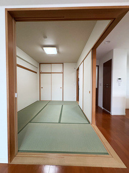 apartment 埼玉県八潮市大瀬１丁目2-11 カーサヴェルデ八潮1F