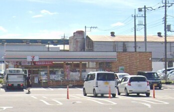 apartment 埼玉県八潮市大瀬１丁目2-11 カーサヴェルデ八潮1F