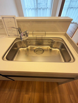 apartment 埼玉県八潮市大瀬１丁目2-11 カーサヴェルデ八潮1F