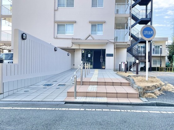 apartment 神奈川県伊勢原市桜台１丁目9-7 堀井ビル1F