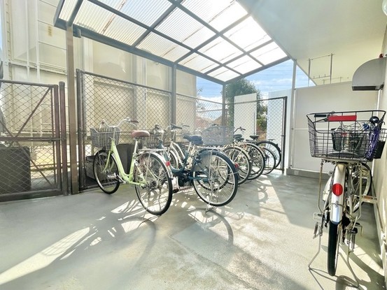 apartment 神奈川県伊勢原市桜台１丁目9-7 堀井ビル1F