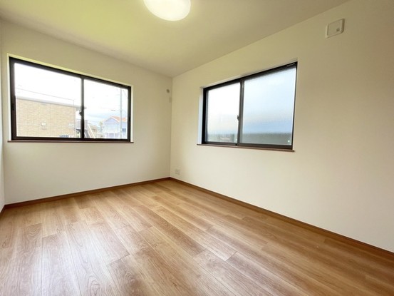 detached 神奈川県伊勢原市桜台１丁目9-7 堀井ビル1F