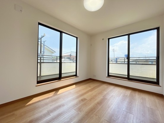 detached 神奈川県伊勢原市桜台１丁目9-7 堀井ビル1F