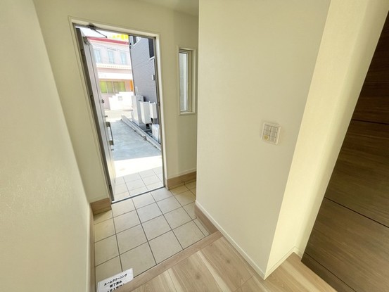 detached 神奈川県伊勢原市桜台１丁目9-7 堀井ビル1F