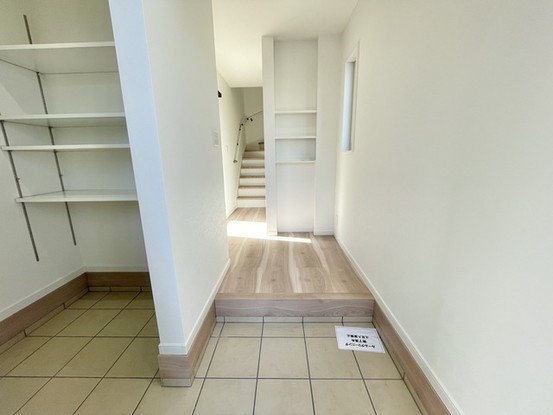 detached 神奈川県伊勢原市桜台１丁目9-7 堀井ビル1F