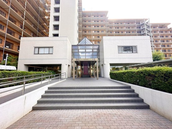 apartment 神奈川県藤沢市湘南台２丁目7-12 門倉第2湘南台ビル2F