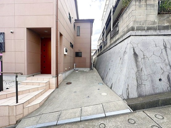 detached 神奈川県藤沢市湘南台２丁目7-12 門倉第2湘南台ビル2F