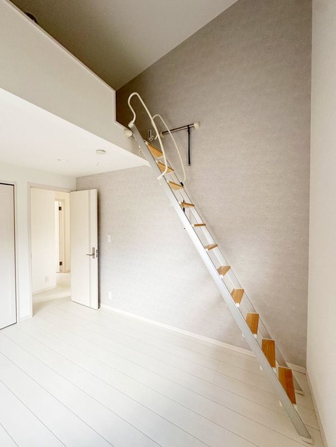 detached 神奈川県藤沢市湘南台２丁目7-12 門倉第2湘南台ビル2F