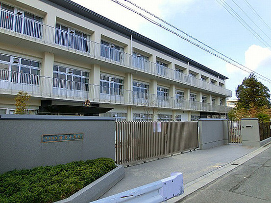 apartment 奈良県北葛城郡河合町広瀬台３丁目11-11