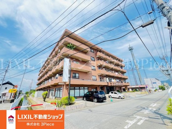 apartment 山梨県笛吹市石和町唐柏
地図を見る