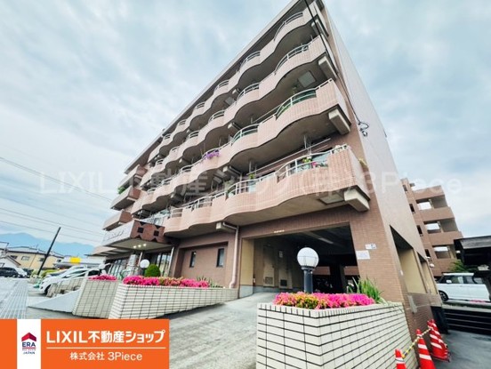 apartment 山梨県笛吹市石和町唐柏
地図を見る