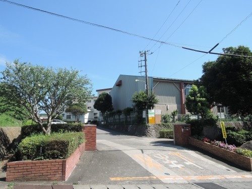 detached 静岡県沼津市大岡1974-10